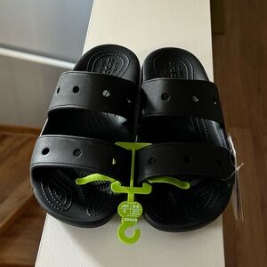 Brand new”Crocs”Unisex slippers.Size-M-7,W-9.Color-black.🖤